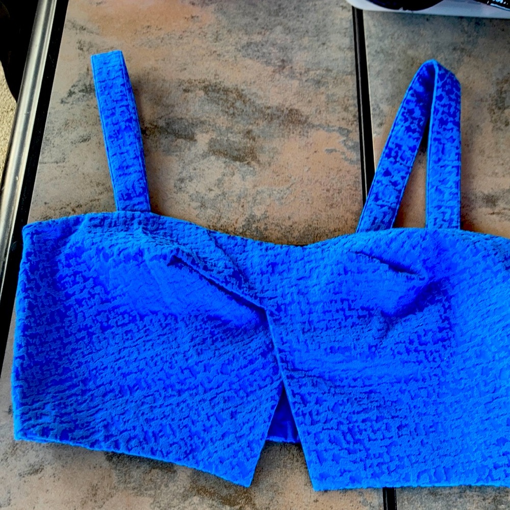 Arden Blue Crop Size Medium